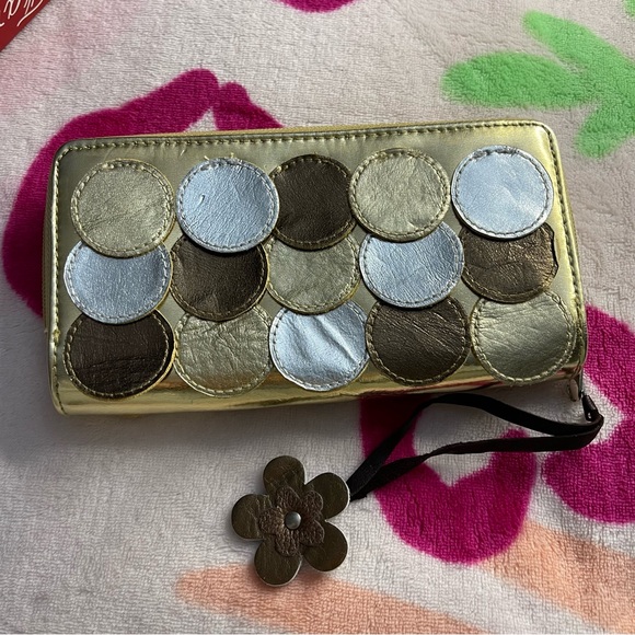 Far Nine Long Zip Wallet -NWB - Picture 4 of 12